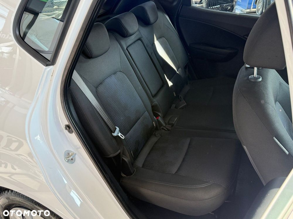 Hyundai ix20 - 13