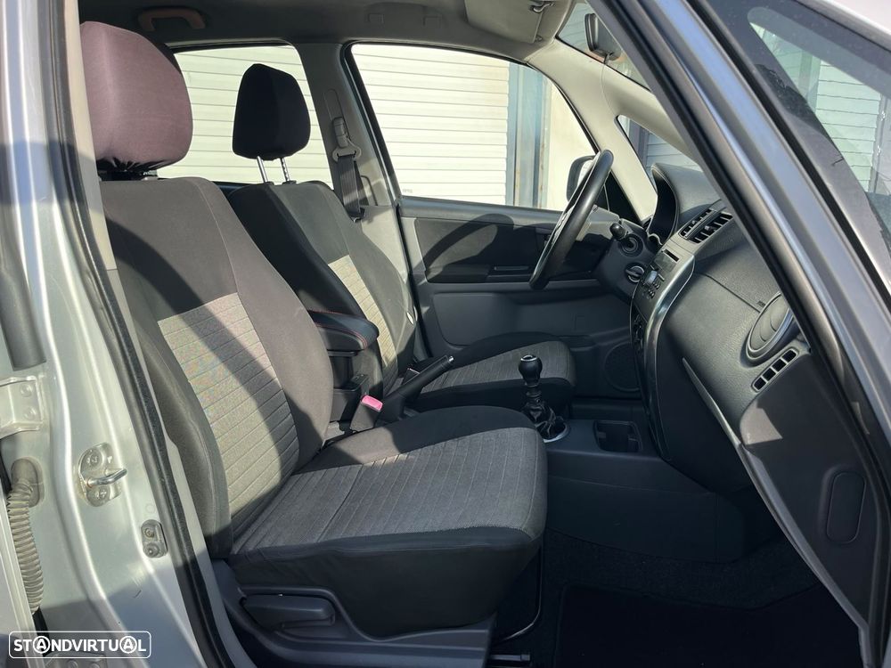 Suzuki SX4 1.6 DDiS GL Outdoor Line - 12