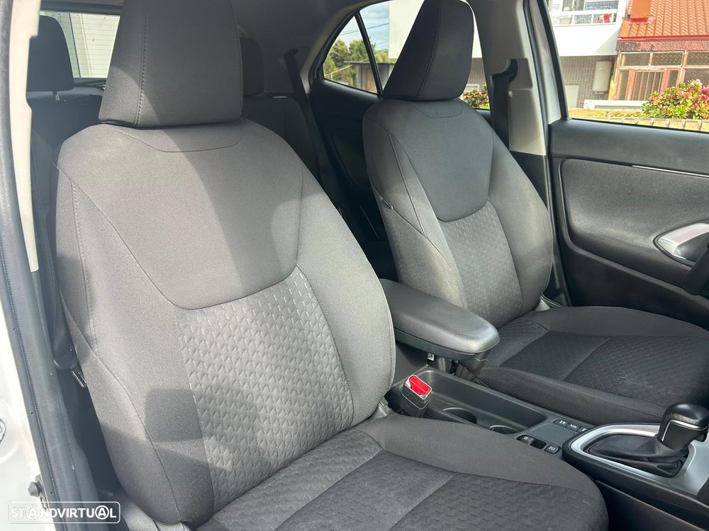 Toyota Yaris Cross 1.5 HDF Comfort Plus - 23