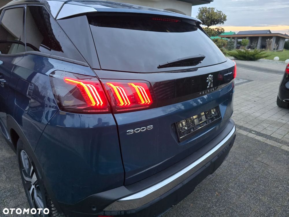 Peugeot 3008 1.6 PureTech Hybrid PHEV Allure Pack S&S EAT8 - 28