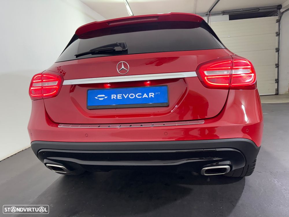 Mercedes-Benz GLA 180 d AMG Line - 9