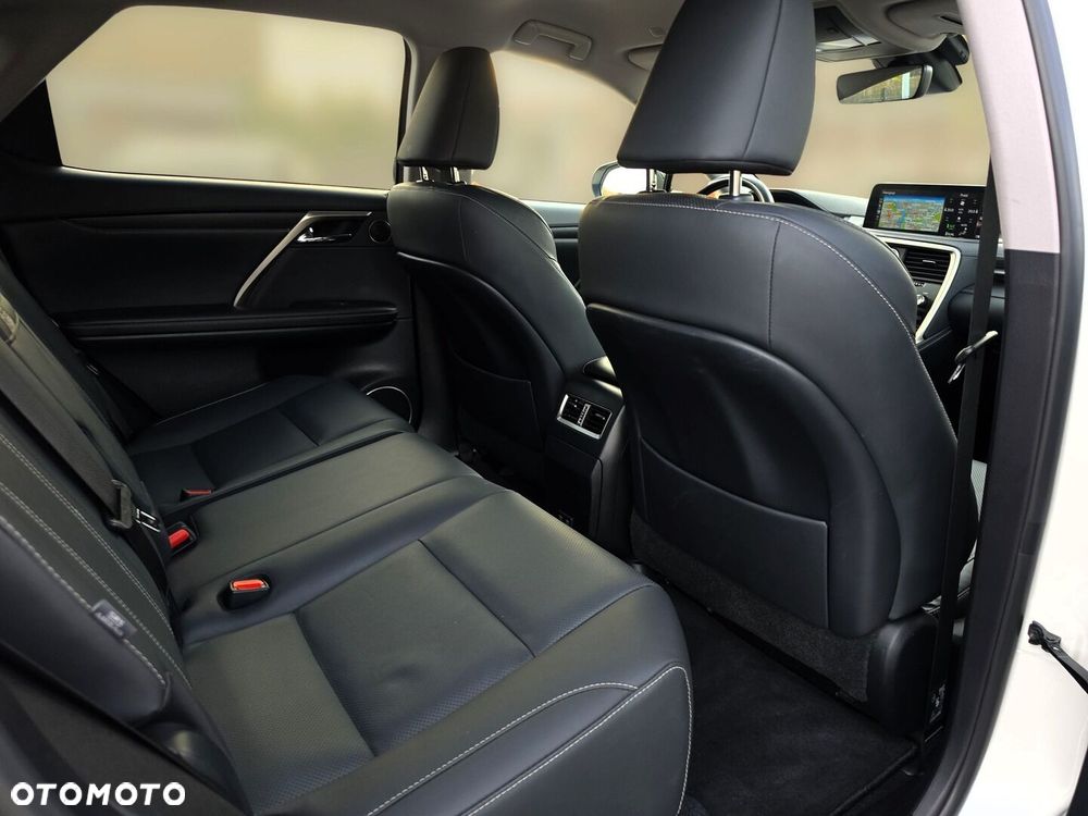 Lexus RX - 17
