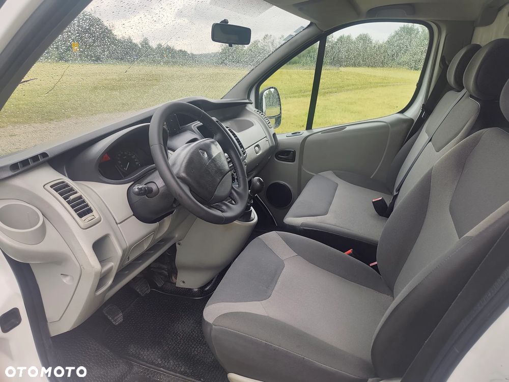 Renault Trafic - 15
