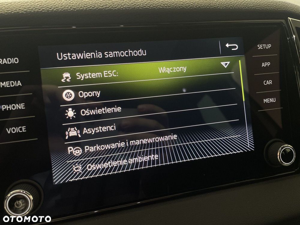 Skoda Karoq 1.5 TSI ACT GPF 4x2 Sportline - 20