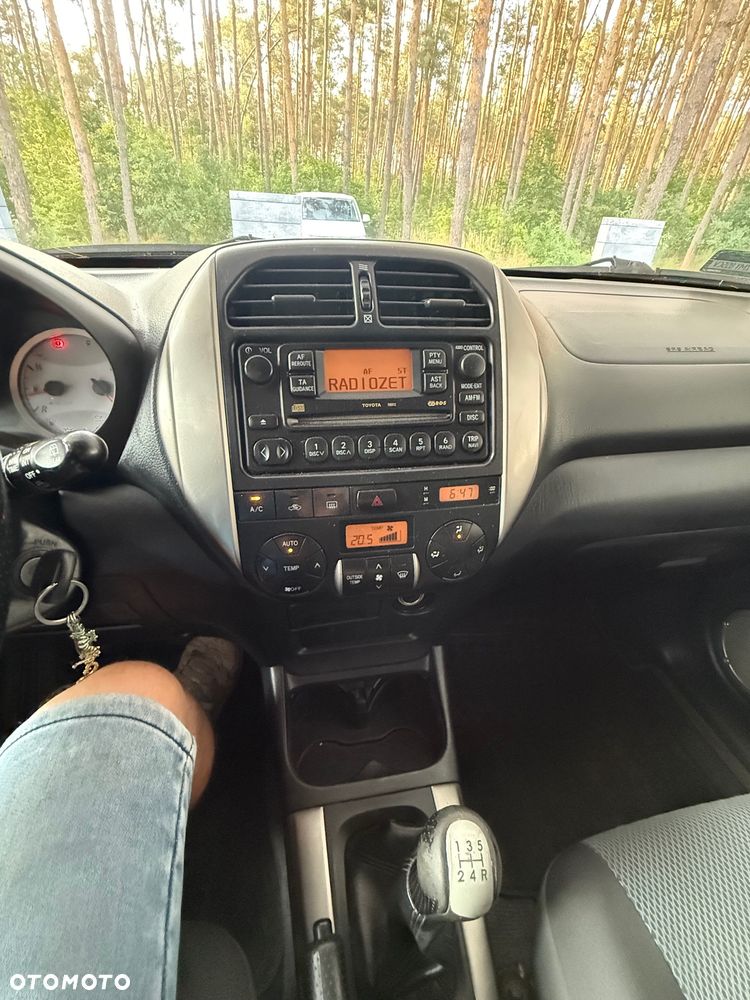 Toyota RAV4 2.0 D-4D 4x4 - 8