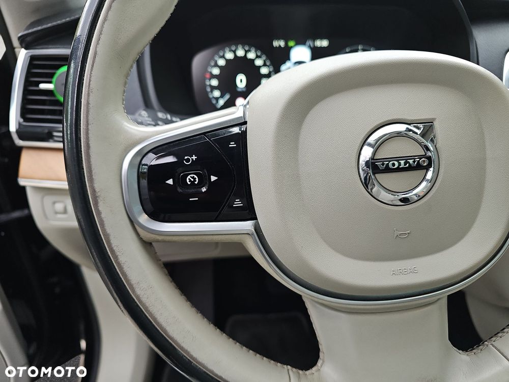 Volvo XC 90 - 15