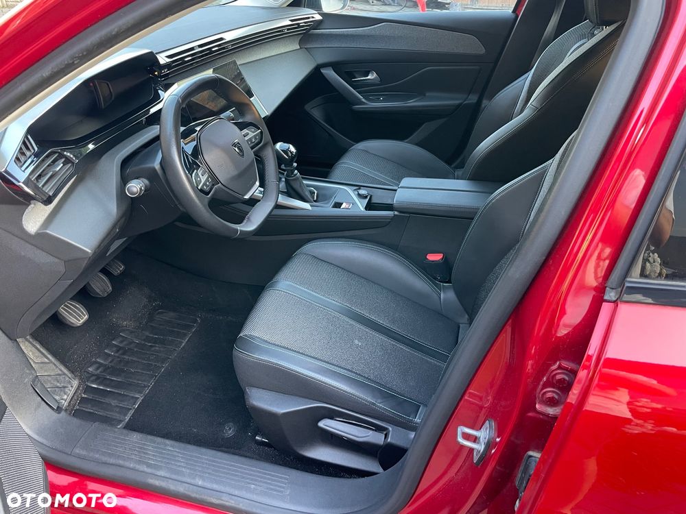 Peugeot 308 PureTech 130 GPF Stop & Start Allure Business-Paket - 11