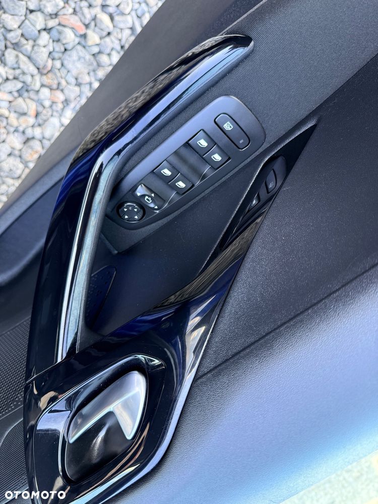 Peugeot 2008 BlueHDi 100 STOP & START Signature - 15