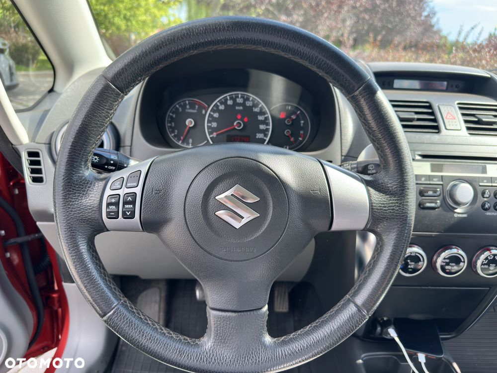 Suzuki SX4 1.6 VVT 4x2 Comfort - 15