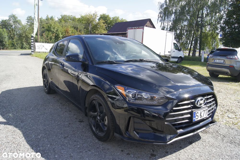 Hyundai Veloster - 3
