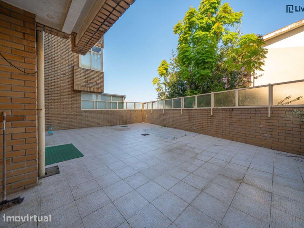 T2 com Amplo Terraço em Gulpilhares - Grande imagem: 2/27