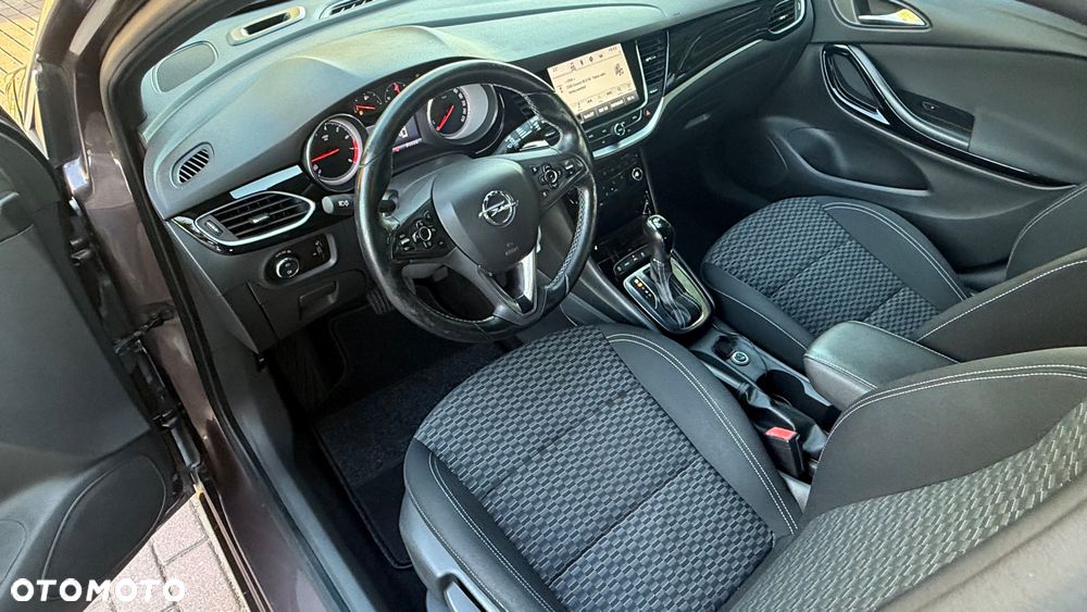 Opel Astra 1.4 T Dynamic S&S - 20