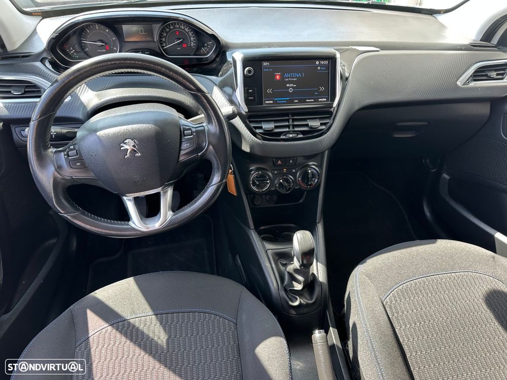 Peugeot 208 1.6 BlueHDi Style - 12