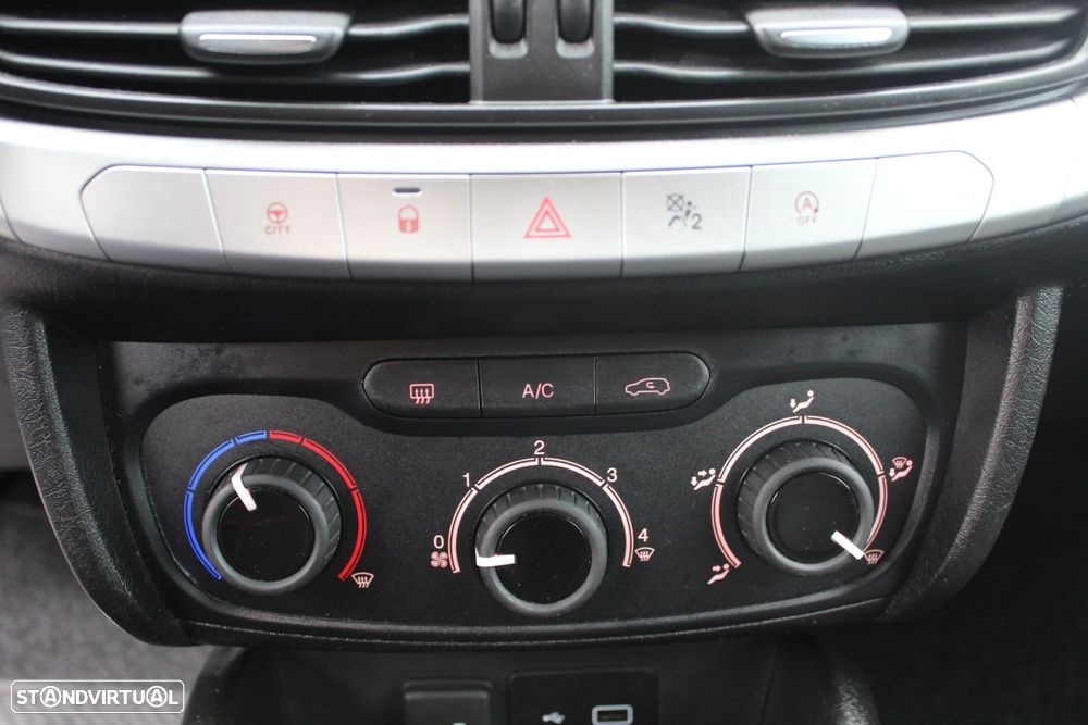 Fiat Tipo Station Wagon 1.3 M-Jet Street - 11