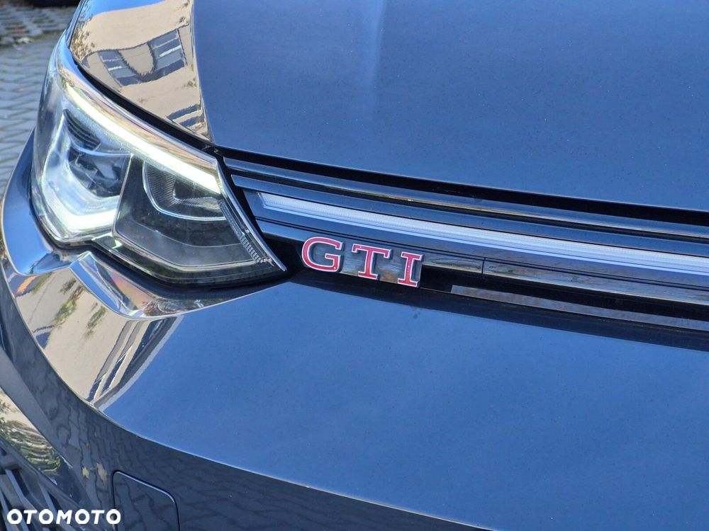 Volkswagen Golf VIII 2.0 TSI GTI DSG - 9