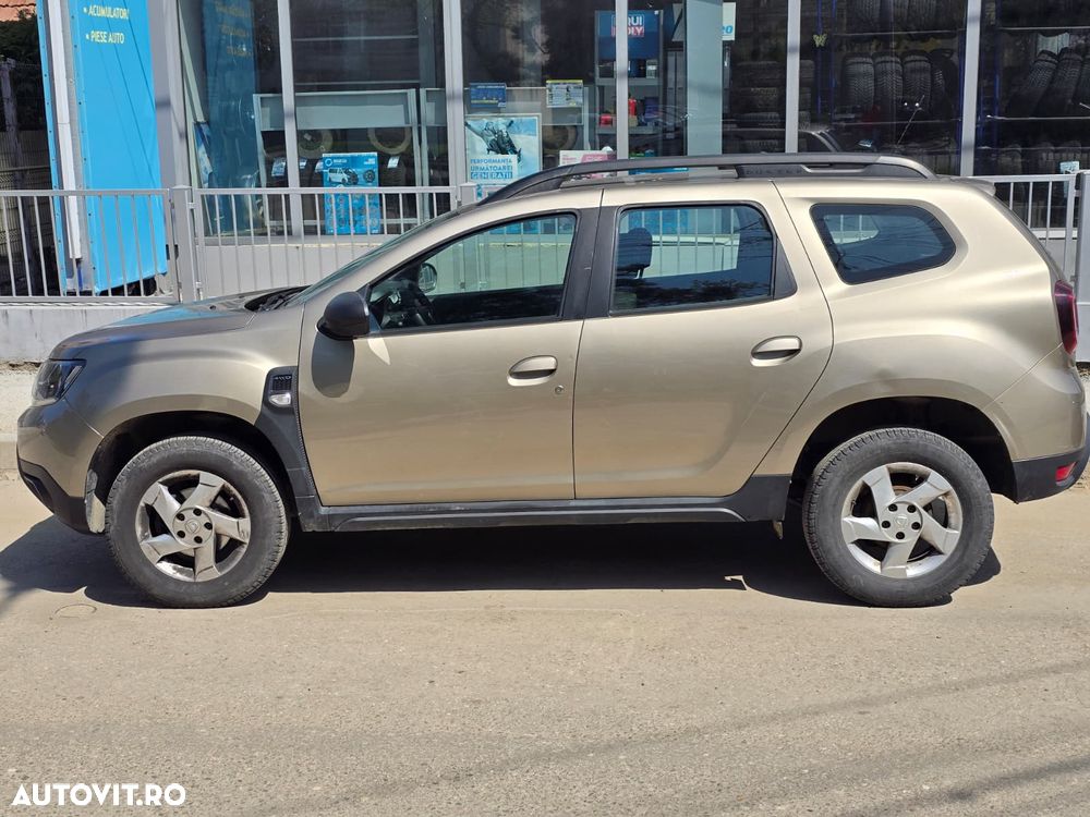 Dacia Duster 1.6 SCe 4WD Comfort - 6