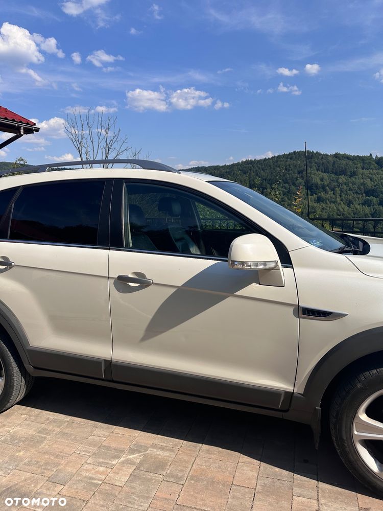 Chevrolet Captiva 2.2 D LTZ - 18