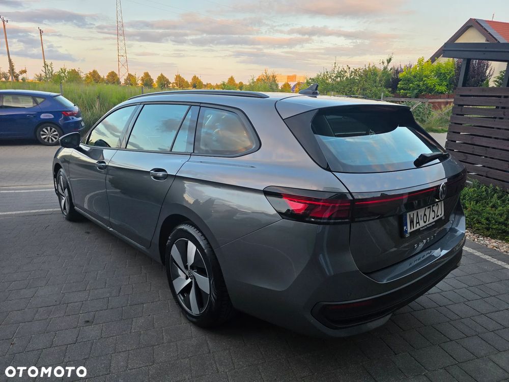 Volkswagen Passat - 15