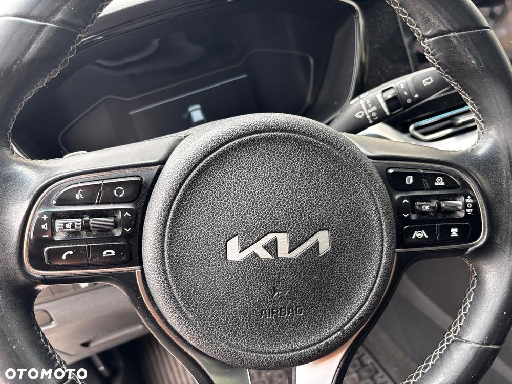Kia Niro 1.6 GDI HEV 2WD OPF Edition 7 - 14