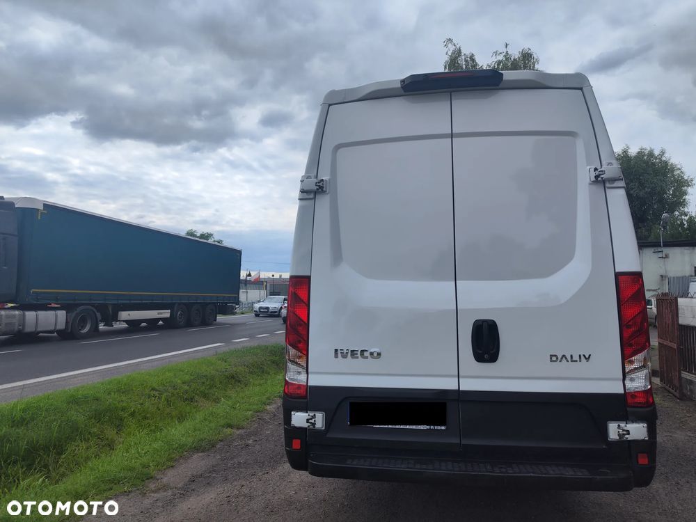 Iveco Daily 35S14 maxi brygadówka 7 osób - 5
