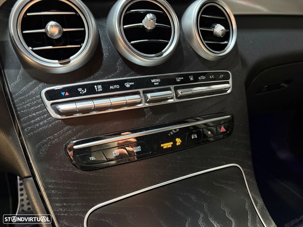 Mercedes-Benz GLC 300 de 4Matic 9G-TRONIC AMG Line - 31