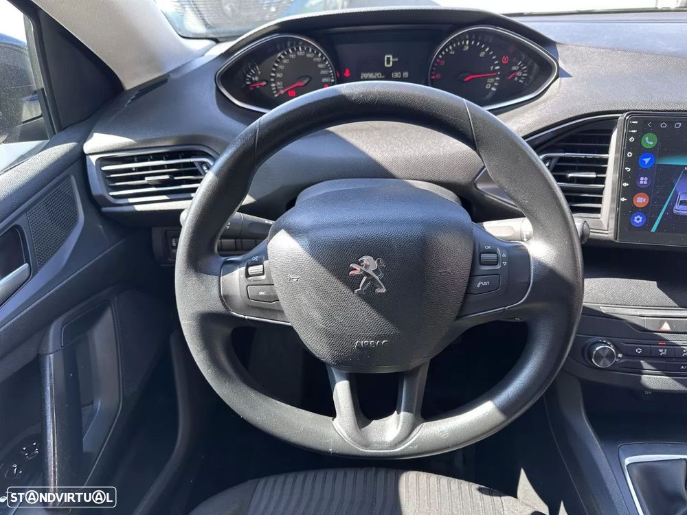 Peugeot 308 1.5 BlueHDi Style J17 - 22