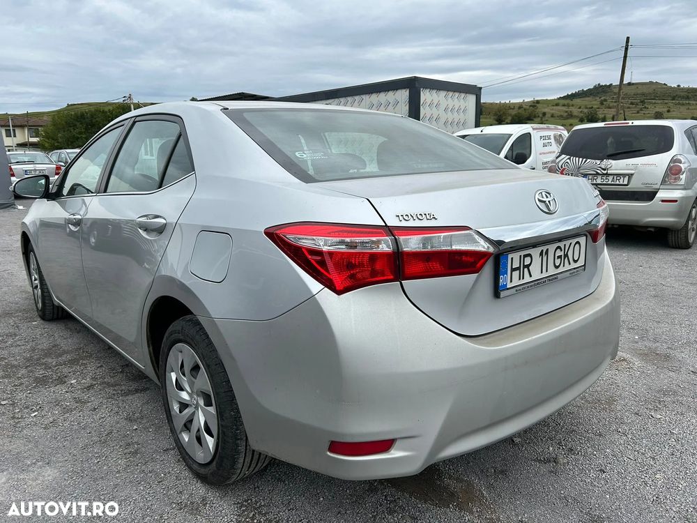 Toyota Corolla 1.6 Valvematic Terra - 14