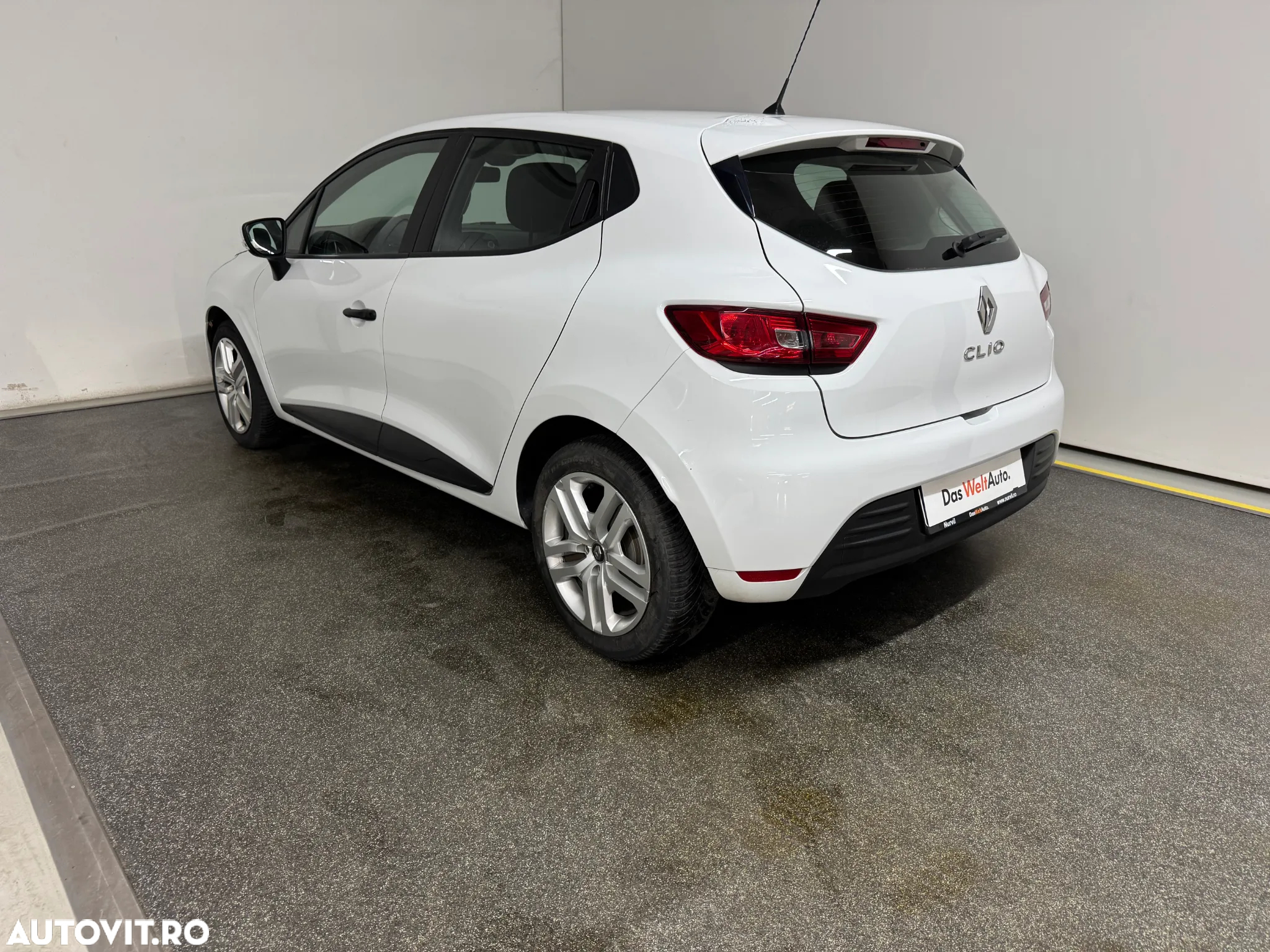 Renault Clio IV TCe Zen - 4