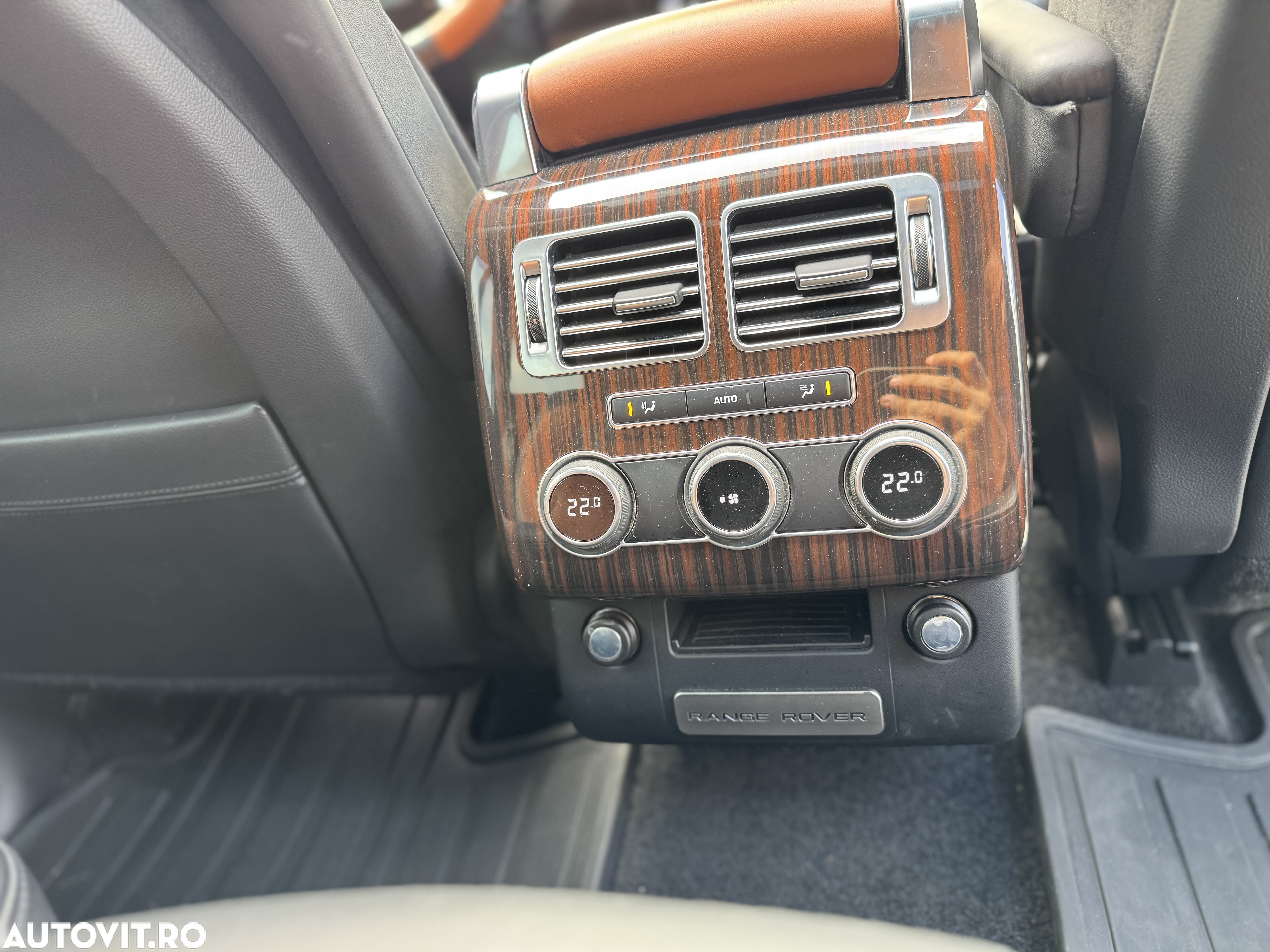 Land Rover Range Rover Vogue - 28