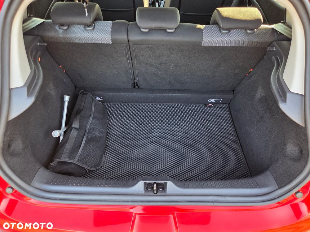 Renault Clio - 28