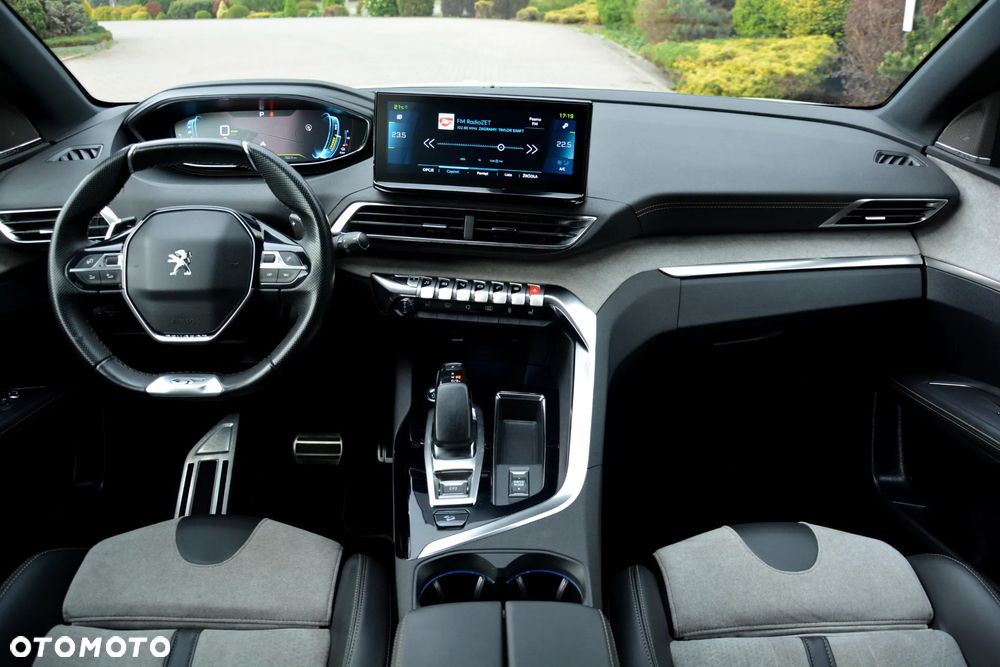Peugeot 3008 Hybrid4 300 e-EAT8 GT - 6