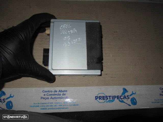Modulo 13111066 OPEL VECTRA C 2005 RADIO - 2
