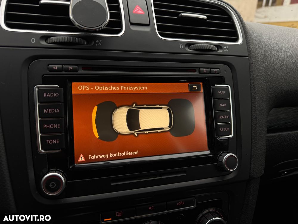 Volkswagen Golf 1.6 Comfortline - 28