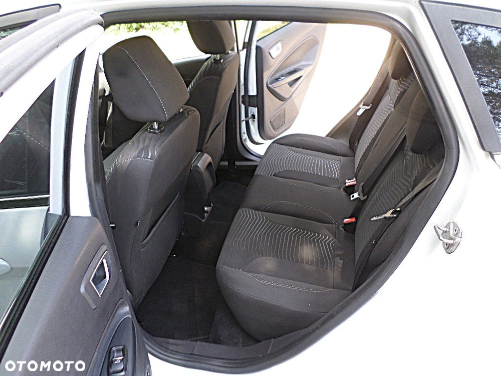 Ford Fiesta 1.25 Titanium EU5 - 21