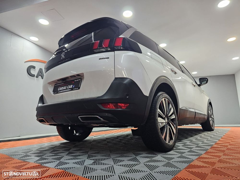 Peugeot 5008 - 8