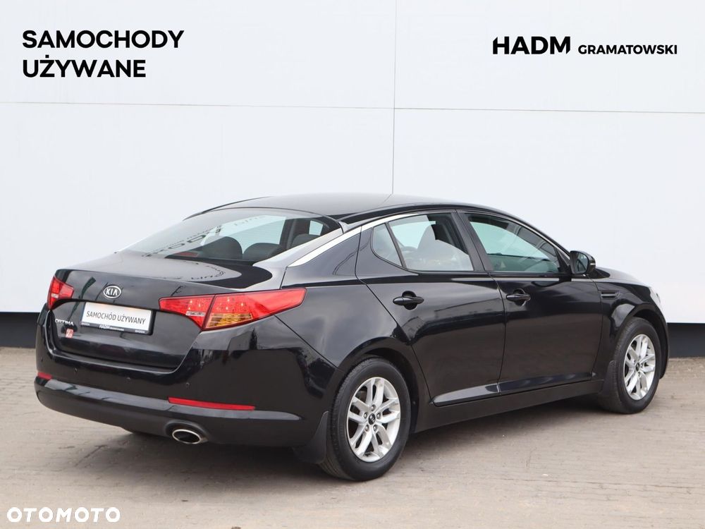 Kia Optima - 2