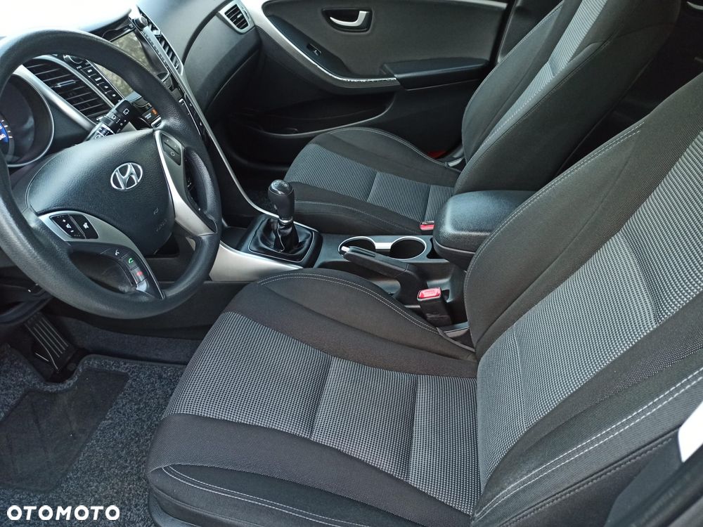 Hyundai i30 1.6 CRDi Comfort - 13