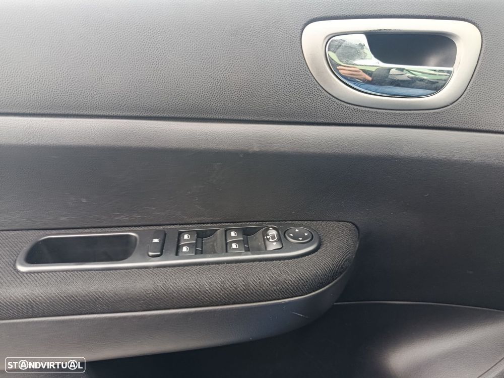 Peugeot 307 1.4 HDi Navtech - 18