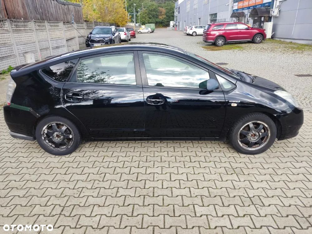 Toyota Prius 1.5 VVT-i Prestige - 8