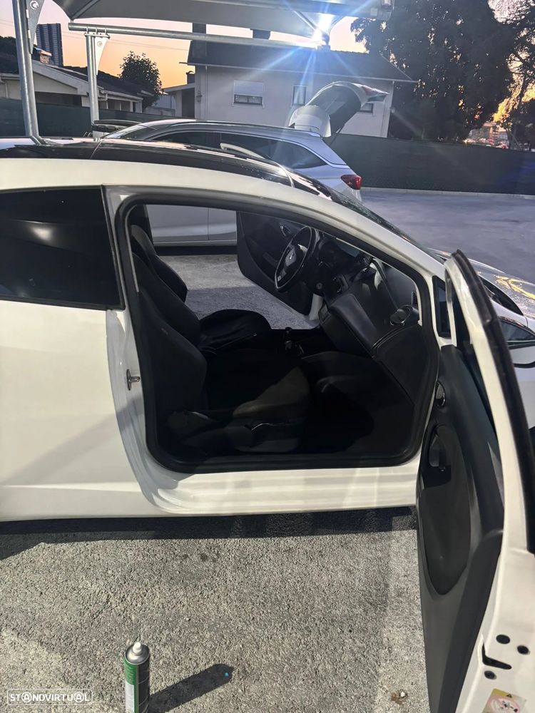 SEAT Ibiza SC 1.6 TDi FR - 10