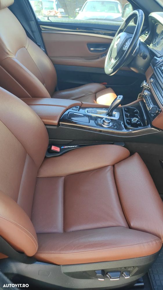 BMW Seria 5 525d xDrive Touring - 10