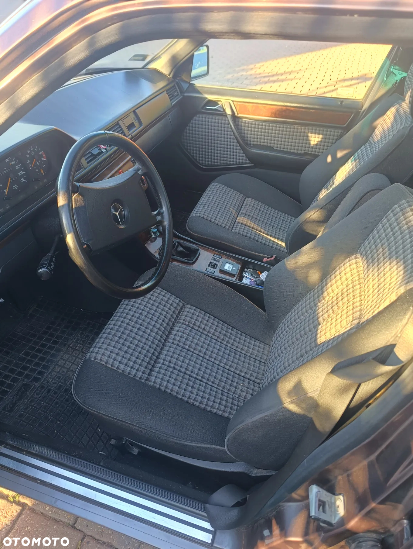 Mercedes-Benz W124 (1984-1993) - 7