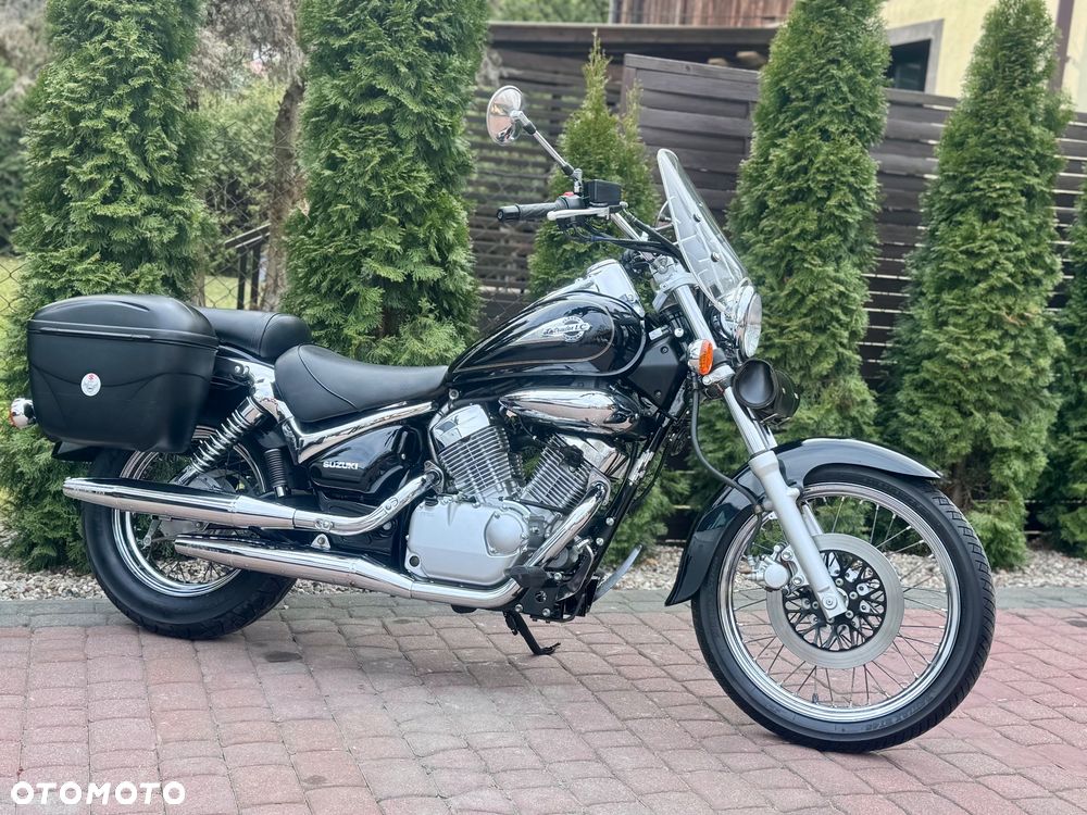 Suzuki Intruder - 2