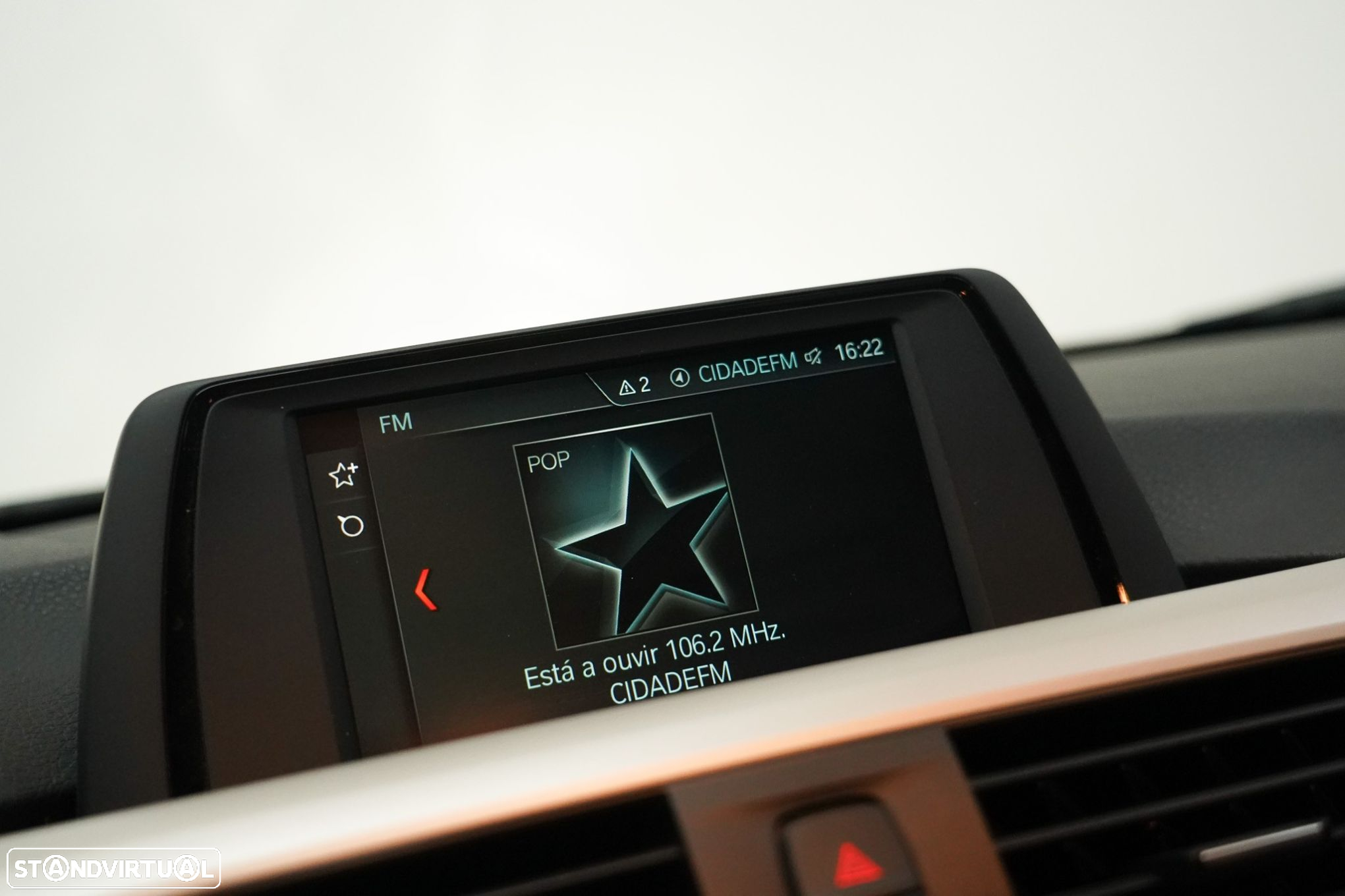 BMW 318 d Touring - 12