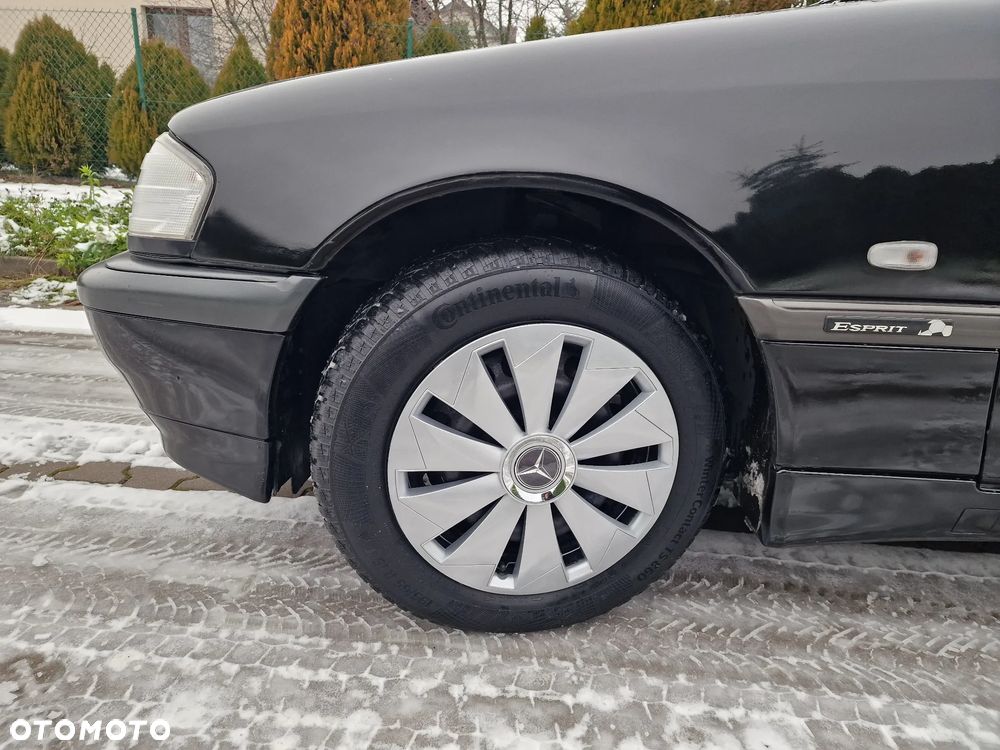 Mercedes-Benz Klasa C 180 T Esprit - 35