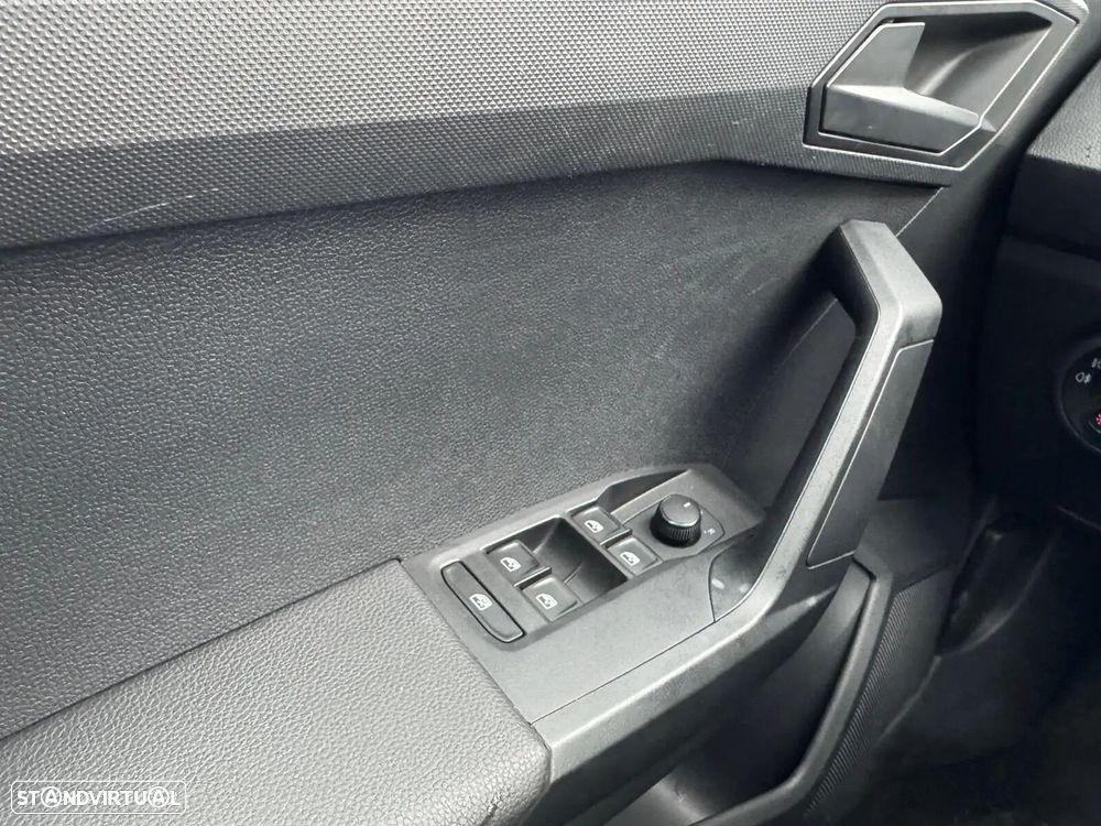SEAT Ibiza 1.0 Reference - 35