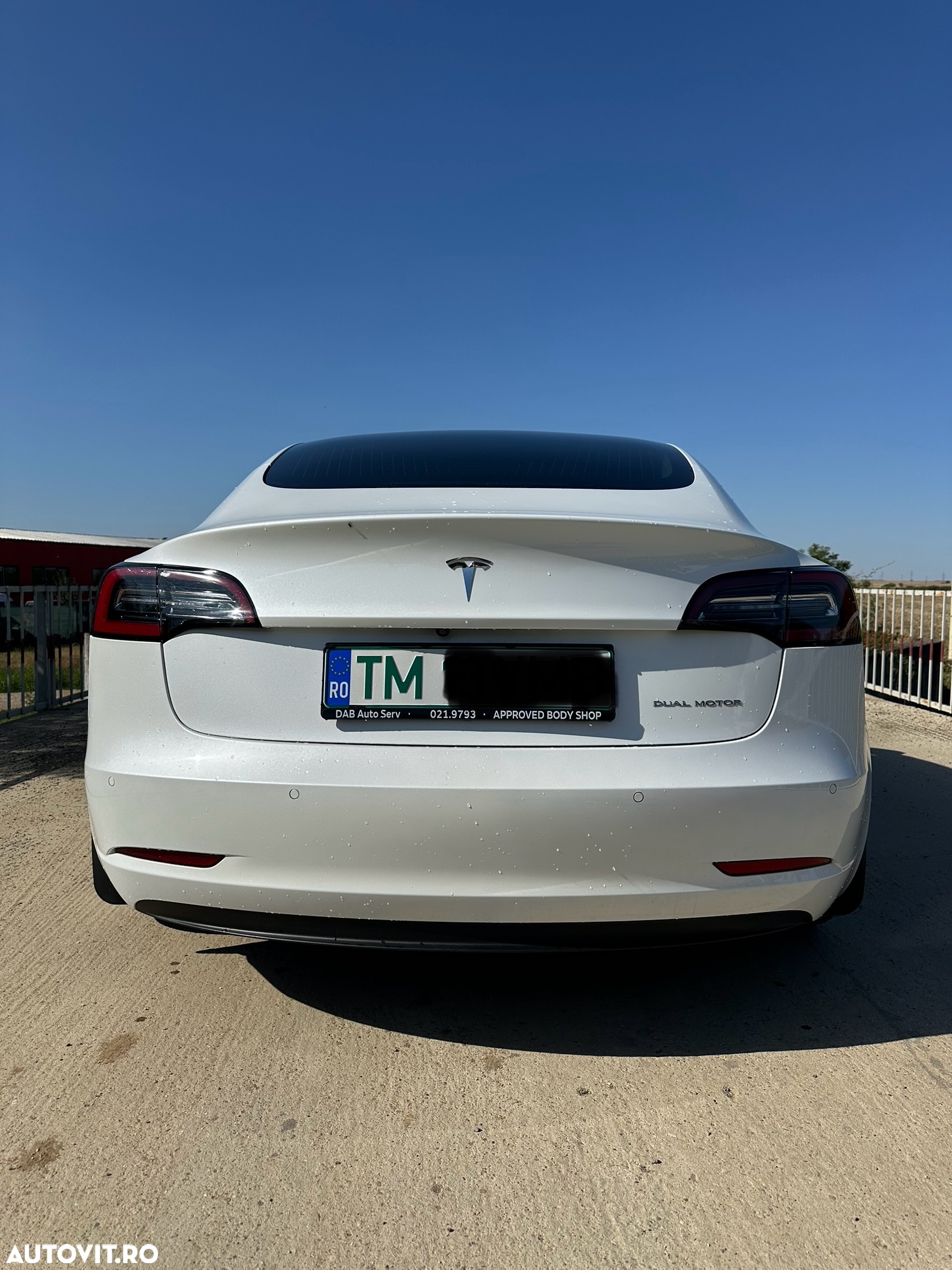 Tesla Model 3 Langstreckenbatterie Allradantrieb Dual Motor - 11