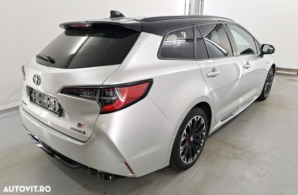 Toyota Corolla 2.0 HSD Exclusive Plus GR Sport Bi-Tone - 3