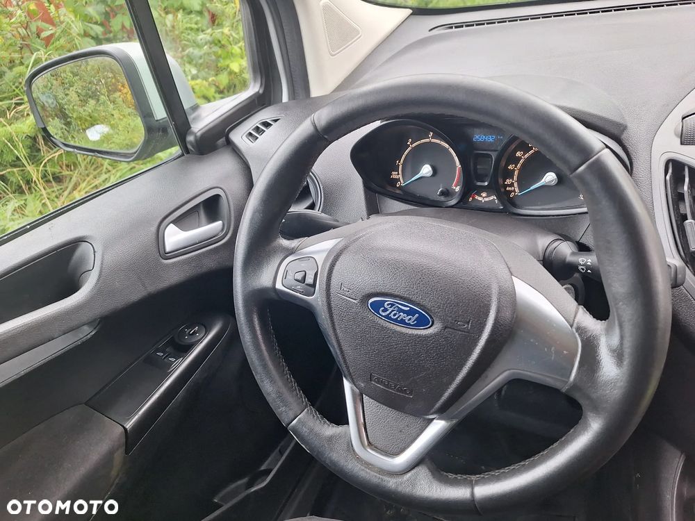 Ford Courier - 11