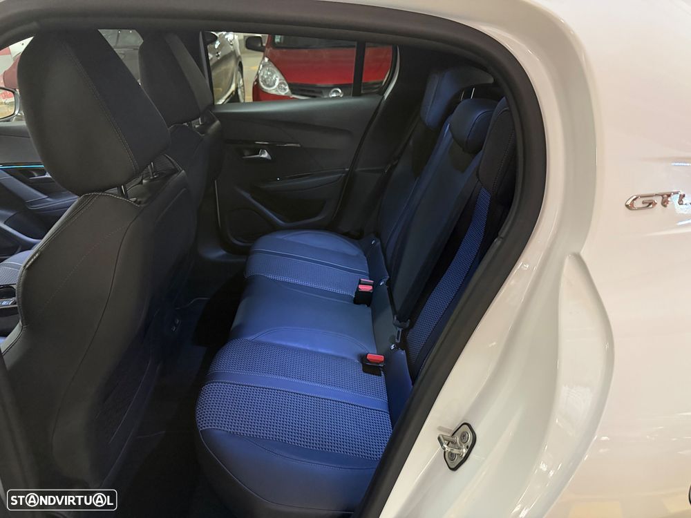 Peugeot 208 1.2 PureTech GT Line EAT8 - 12
